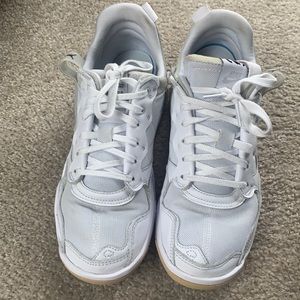 Jordan MA2 sneakers women’s